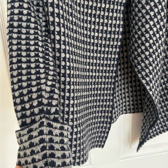 A. IDA Italy Waterfall Sweater Cape Size Small Navy Grey Wool Blend - Picture 6 of 10